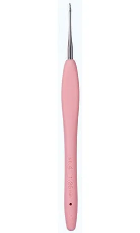 Clover Amour Crochet Hooks .60 - 1.75mm