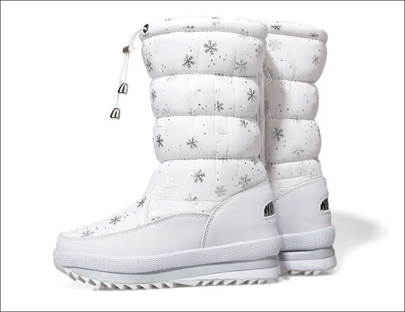 Cozy Thermal Multicolor Padded Snow Boots for Winter Adventures