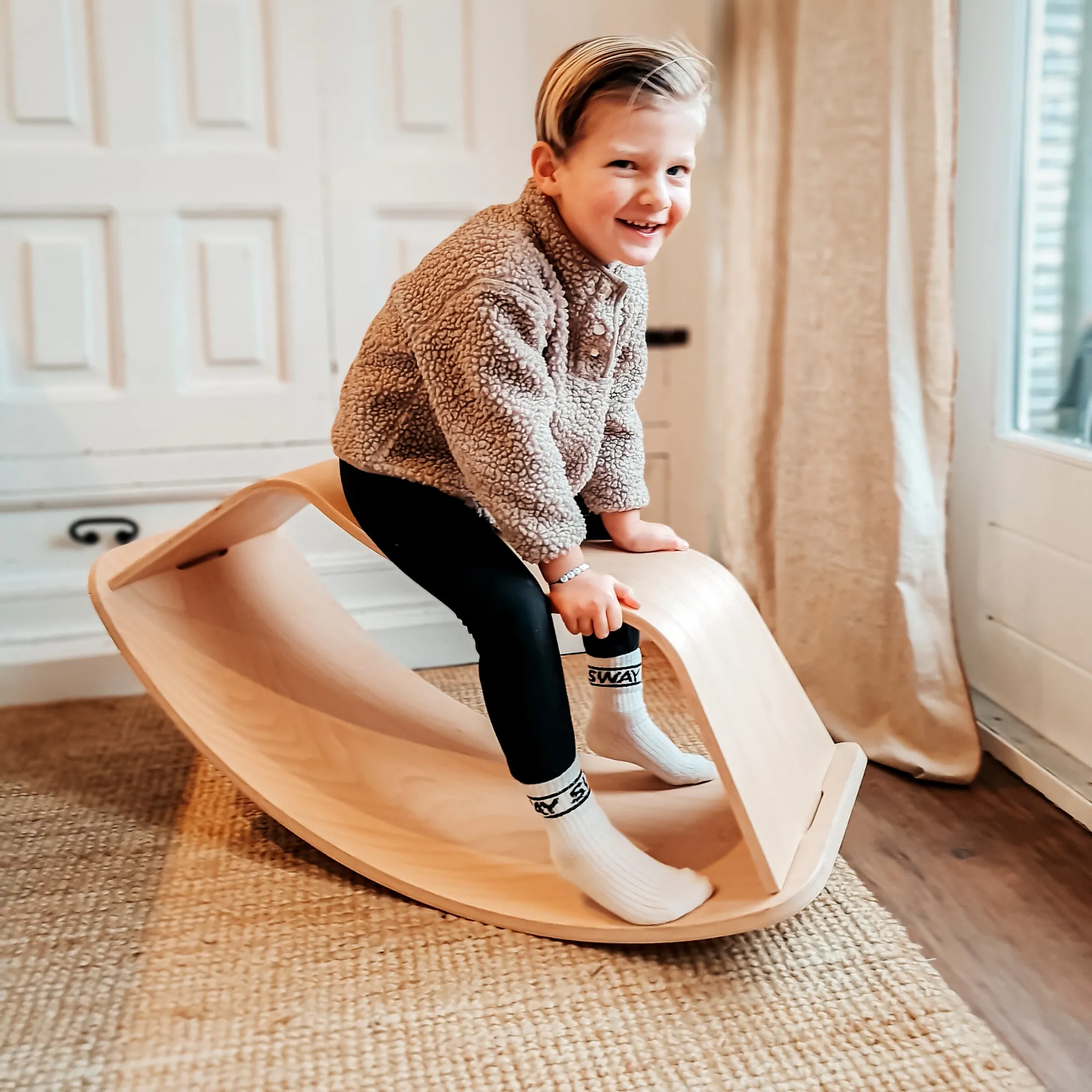 Hölzerner Schaukelhocker für Perfect Arc Balance Board, ergonomisch und umweltfreundlich, bis 80 kg belastbar (Add on)