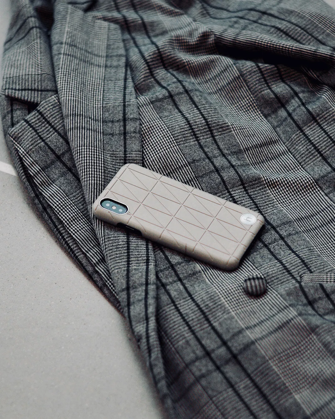 Holdit Style Phone Case for iPhone Xs / X Tokyo Series - Frame Taupe