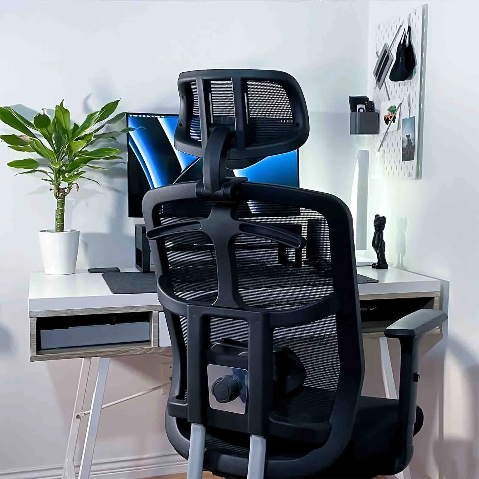 Motion SkyMesh Ergonomic Office Chair