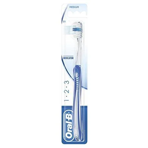 Oral B Indicator Toothbrush Medium